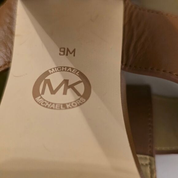 MICHAEL MICHAEL KORS BECKER LEATHER PLATFORM SANDAL - Picture 14 of 15